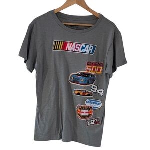 Nascar Daytona 500 Gray Short Sleeve Tee with Graphic Design & Patches N…